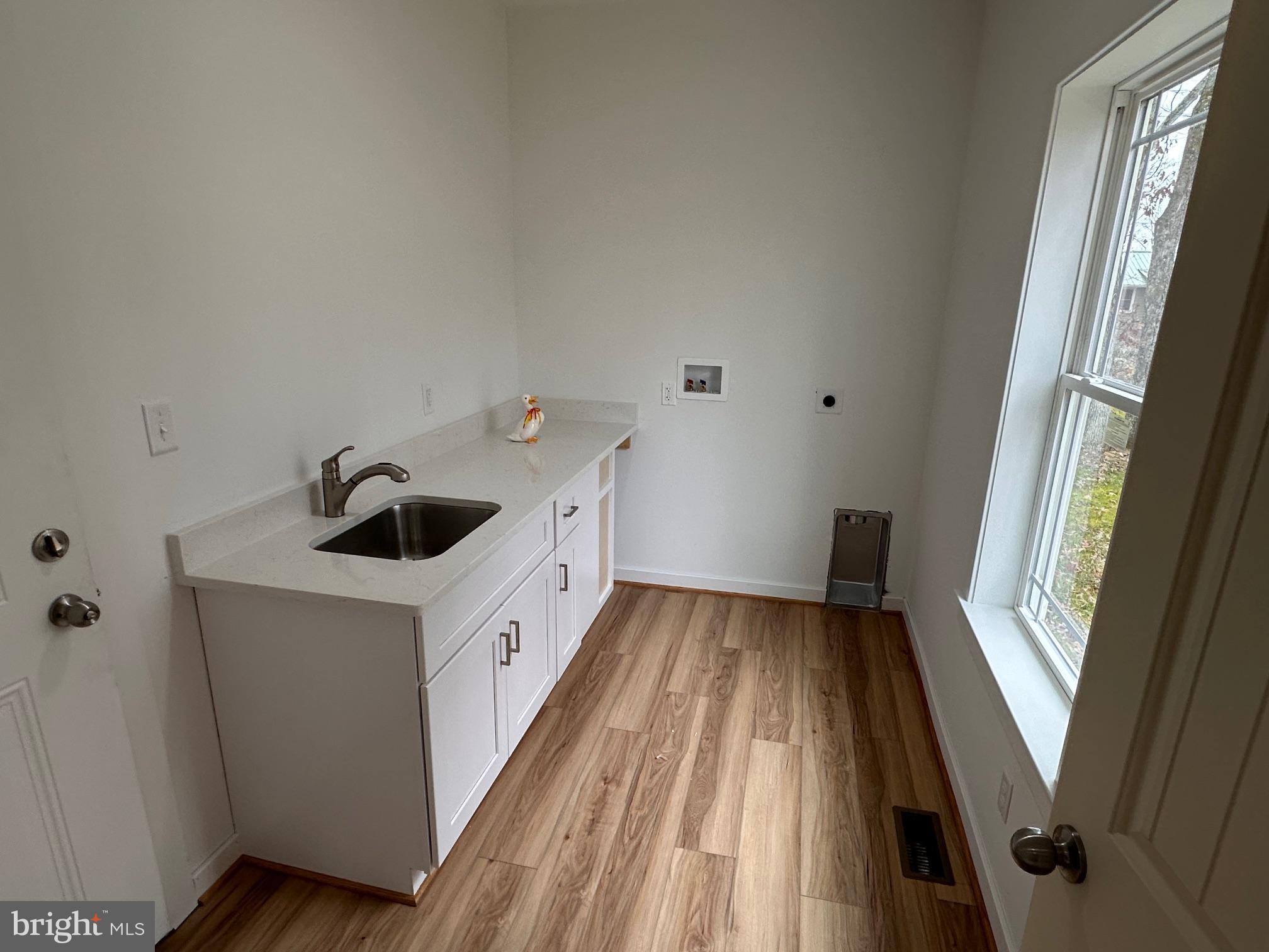 SLEEPY CREEK FOREST - Residential