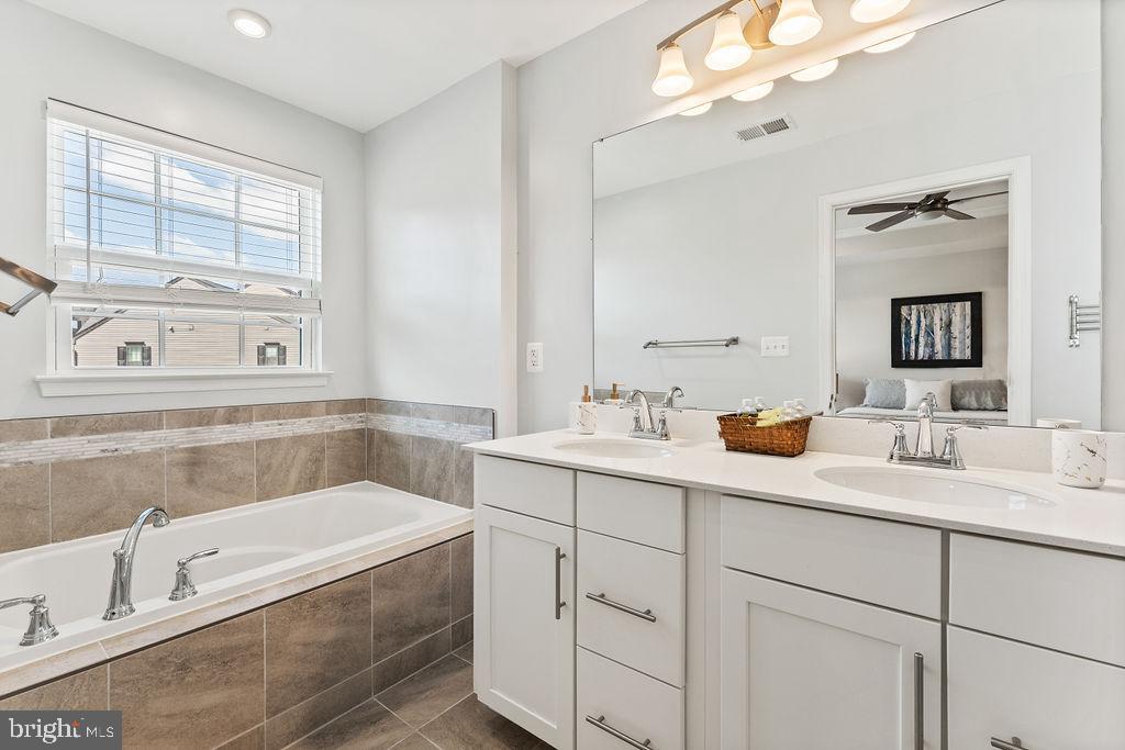 FREDERICKSBURG CITY - Residential