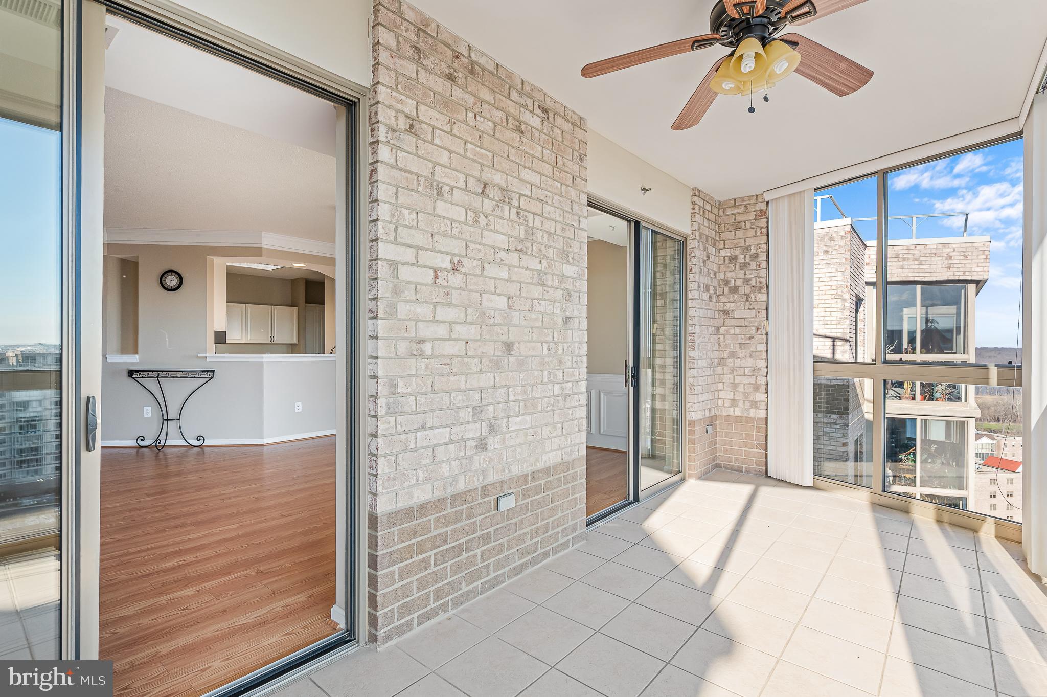 LANSDOWNE WOODS - Residential