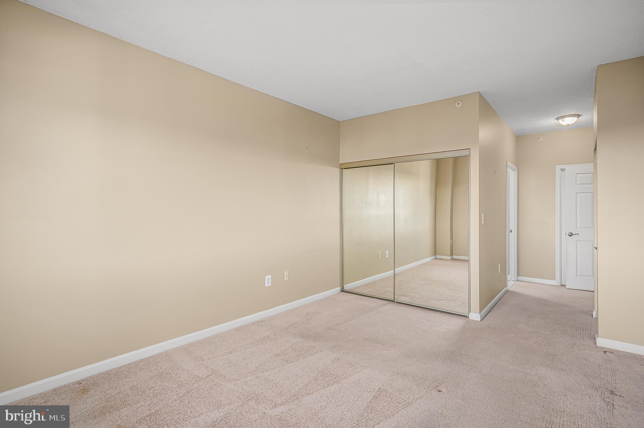 LANSDOWNE WOODS - Residential