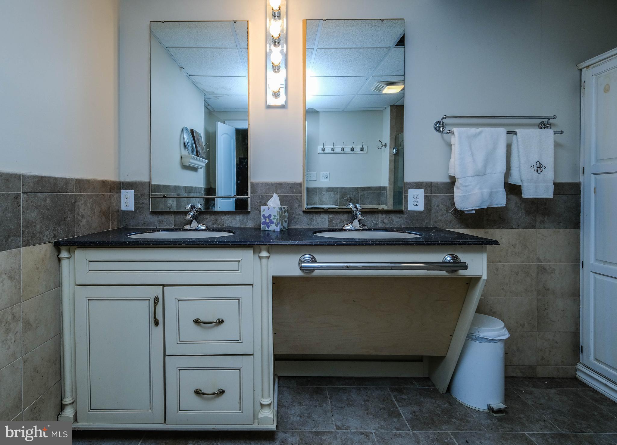 BELMONT - Residential