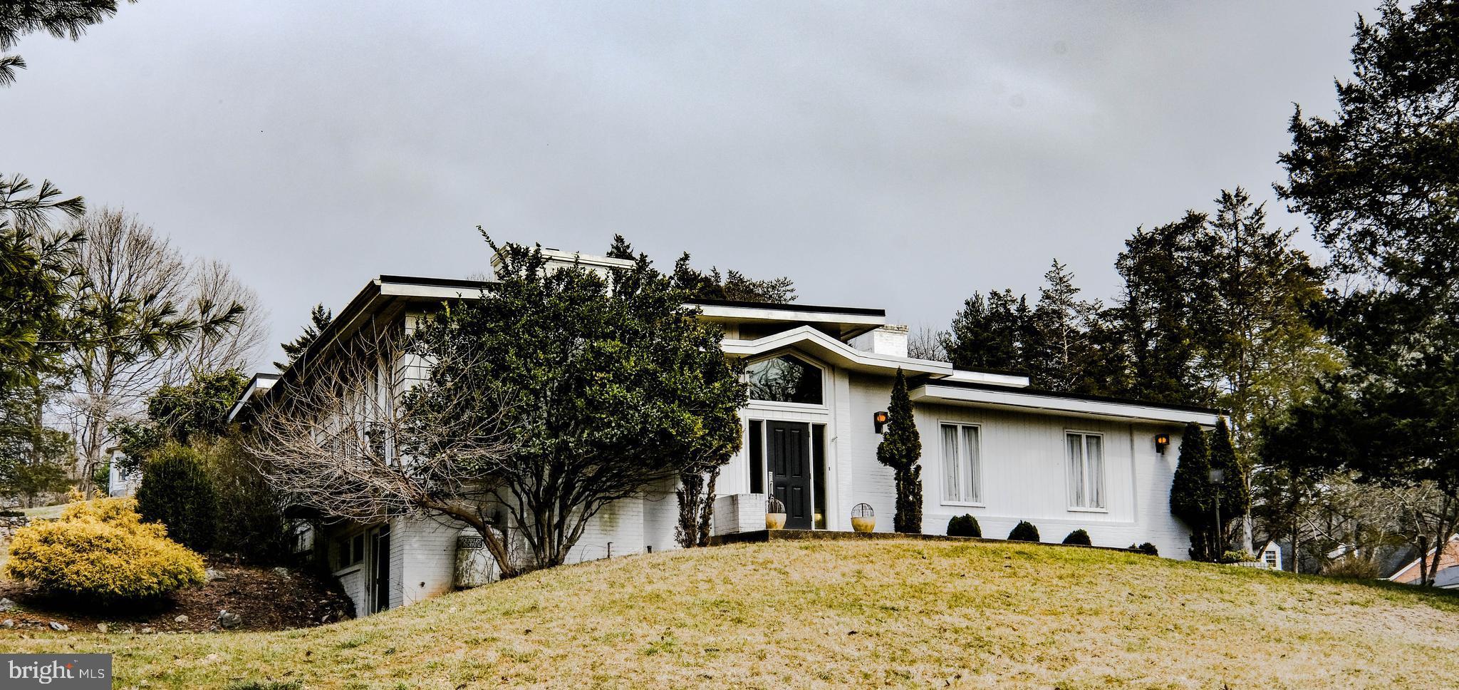 BELMONT - Residential