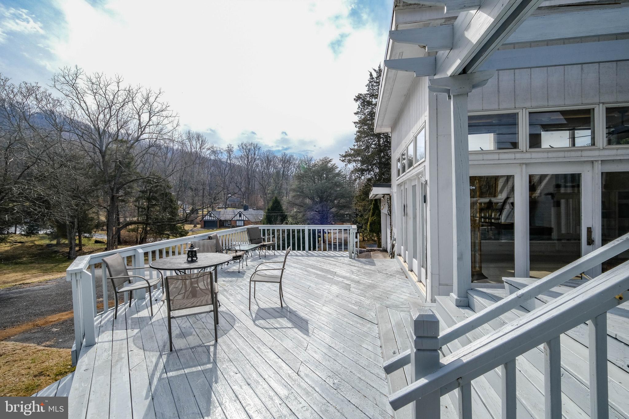 BELMONT - Residential