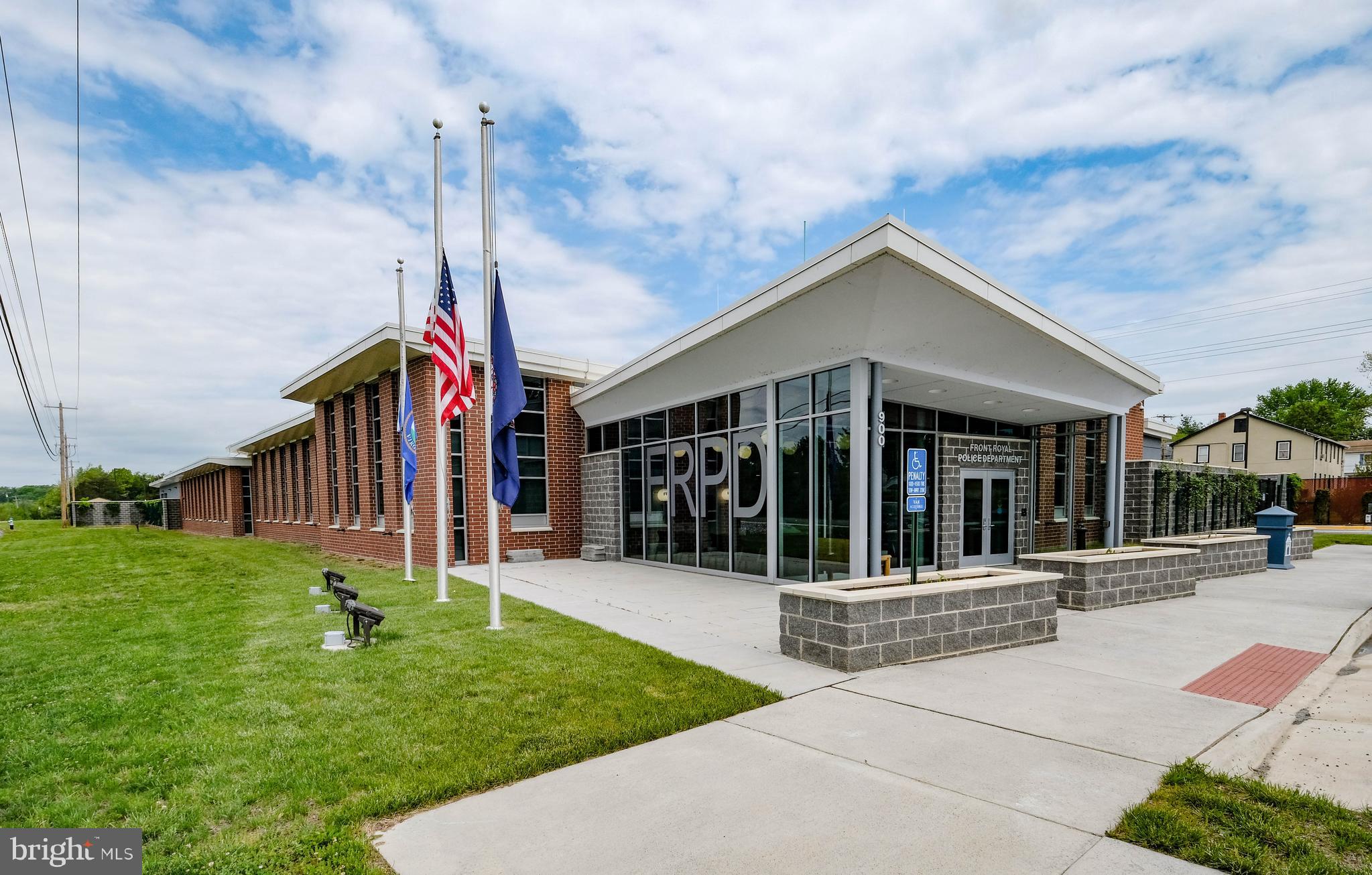 BELMONT - Residential