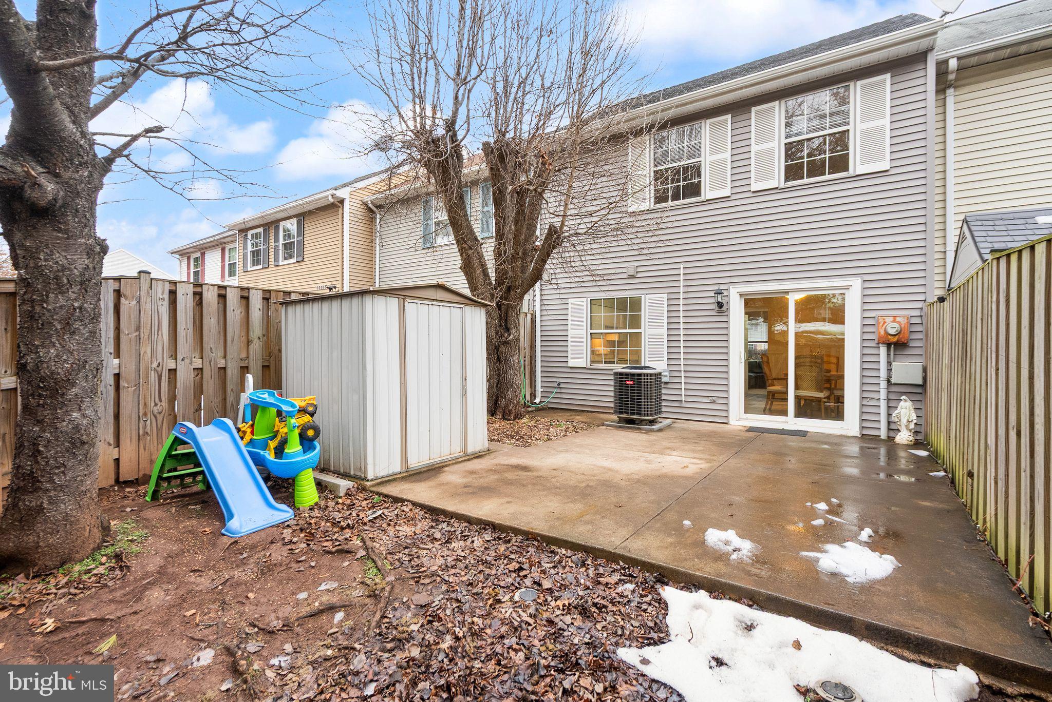 POINT OF WOODS EAST - Residential