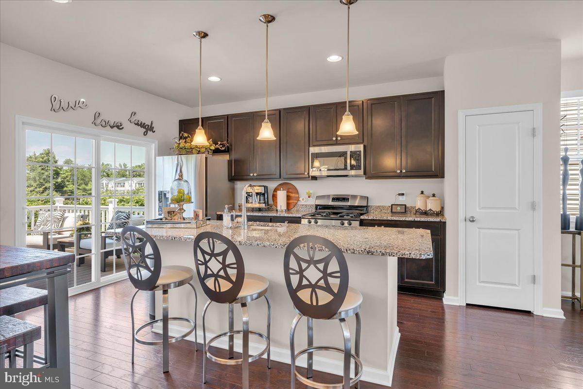 453 DOGWOOD DRIVE