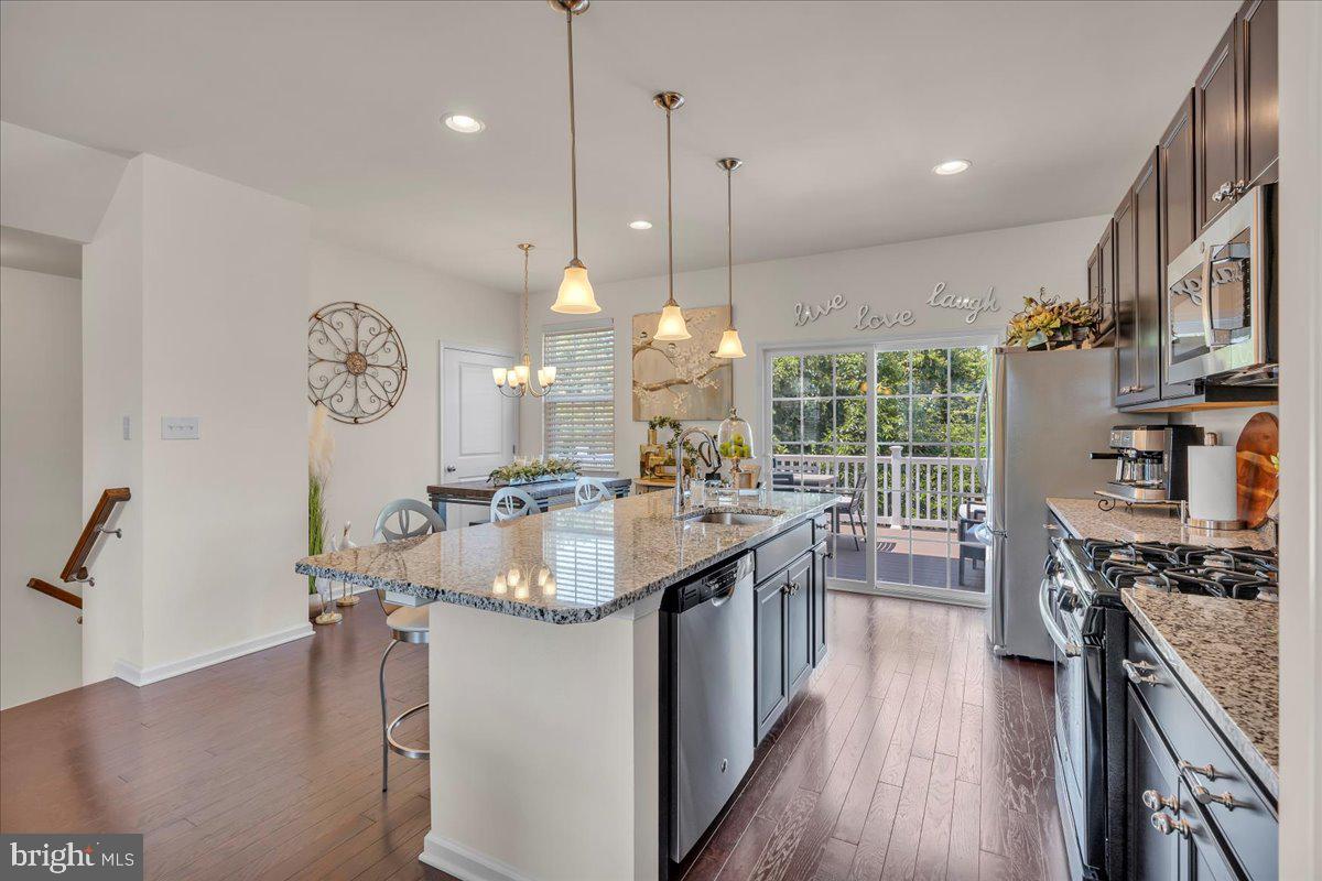 453 DOGWOOD DRIVE