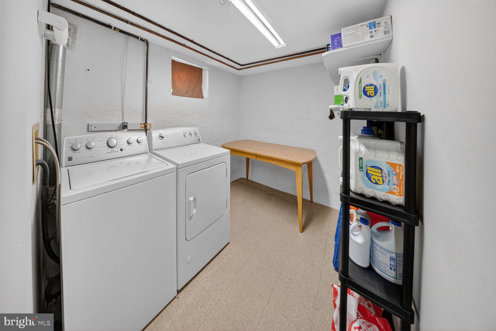 HOLLYWOOD - Residential