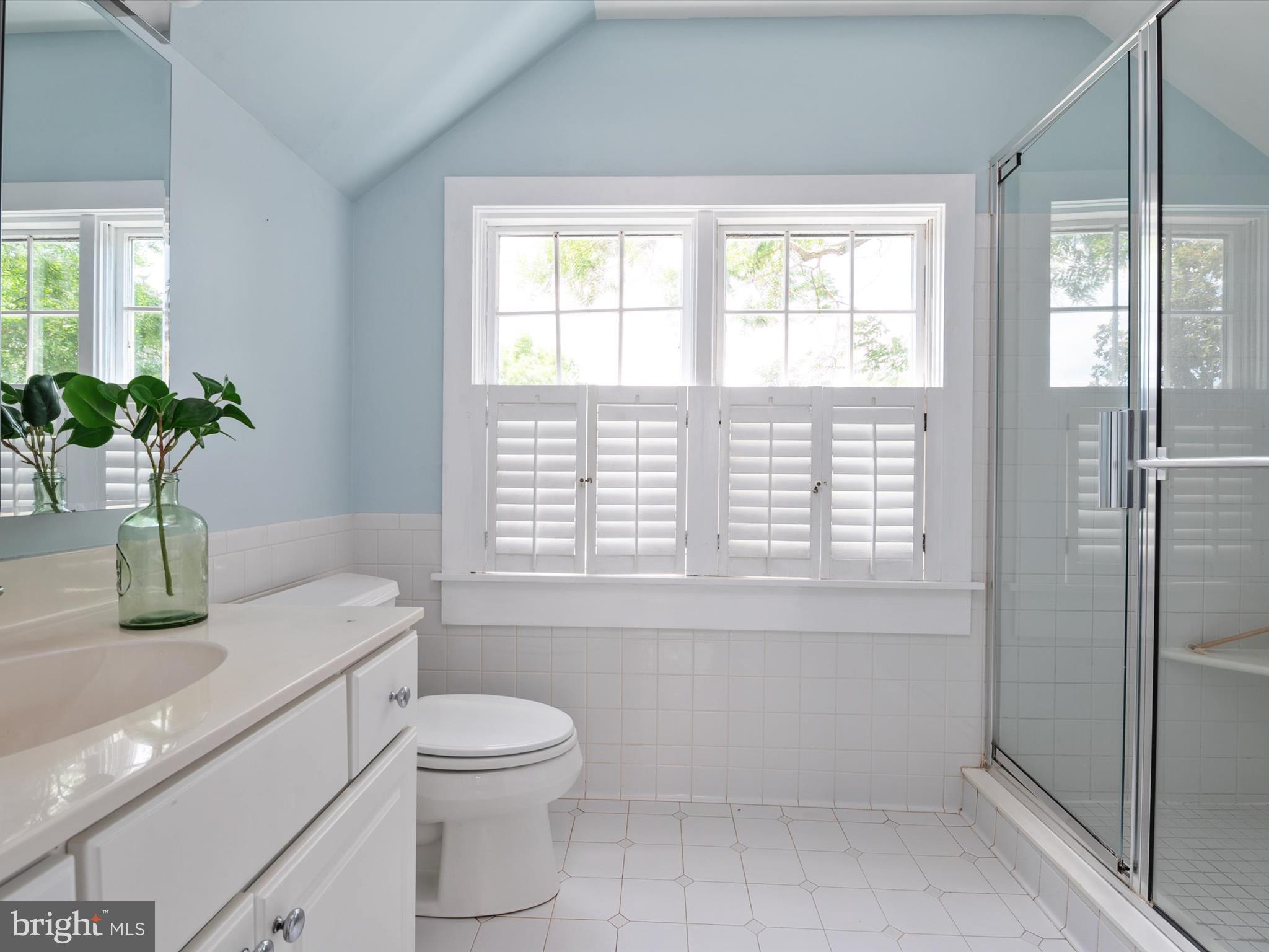 MURRAY HILL - Residential