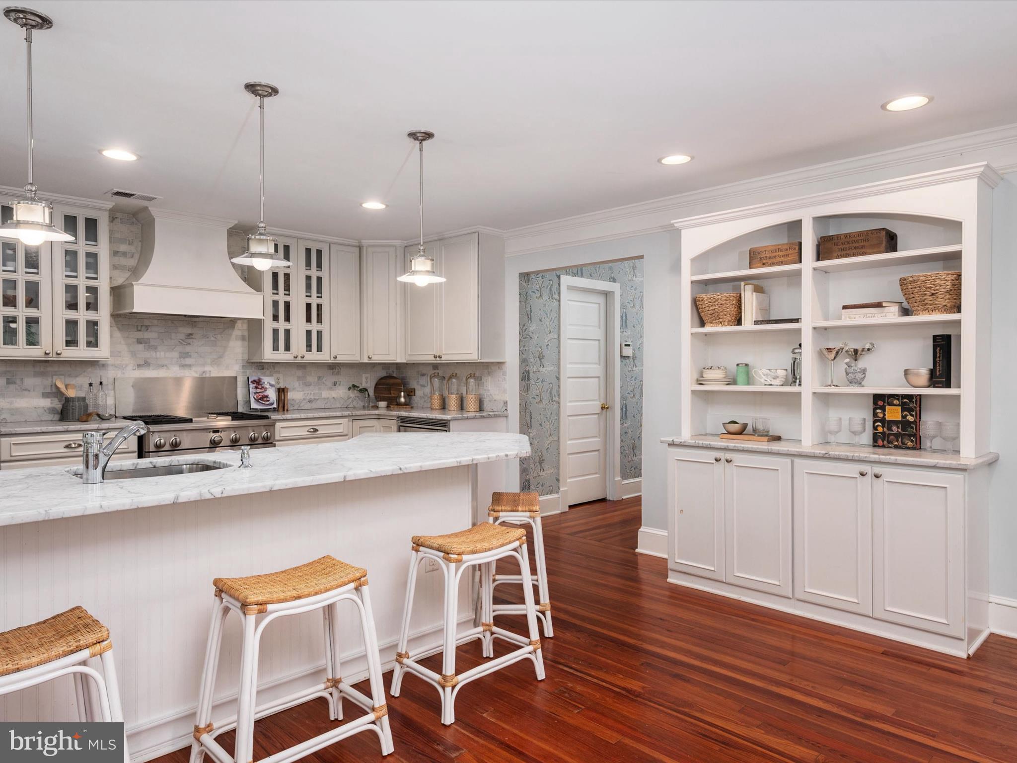 MURRAY HILL - Residential