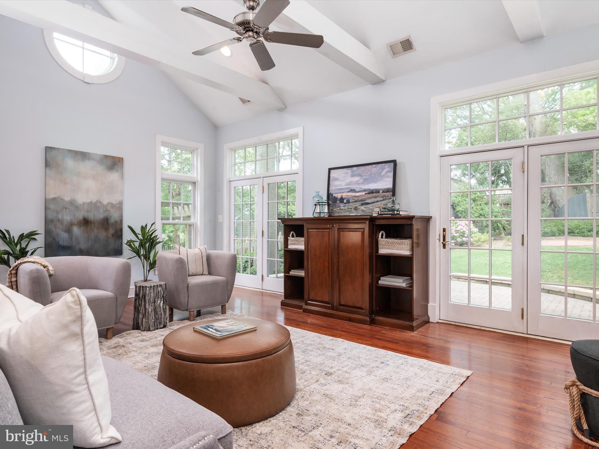 MURRAY HILL - Residential