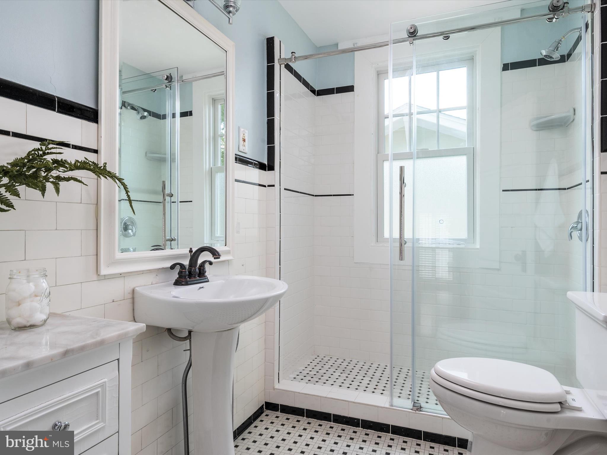 MURRAY HILL - Residential