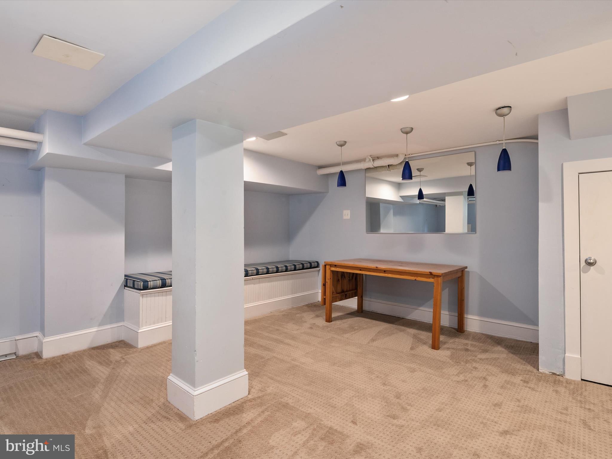 MURRAY HILL - Residential