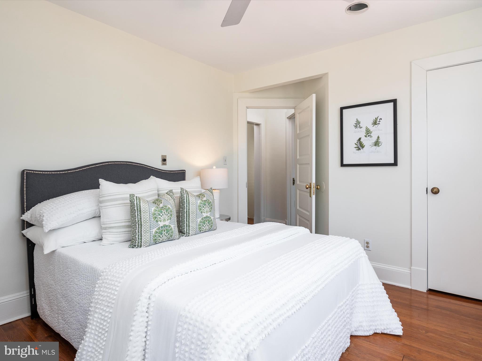 MURRAY HILL - Residential