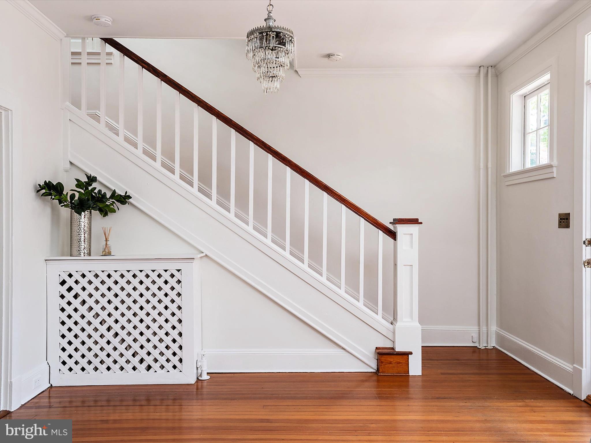 MURRAY HILL - Residential