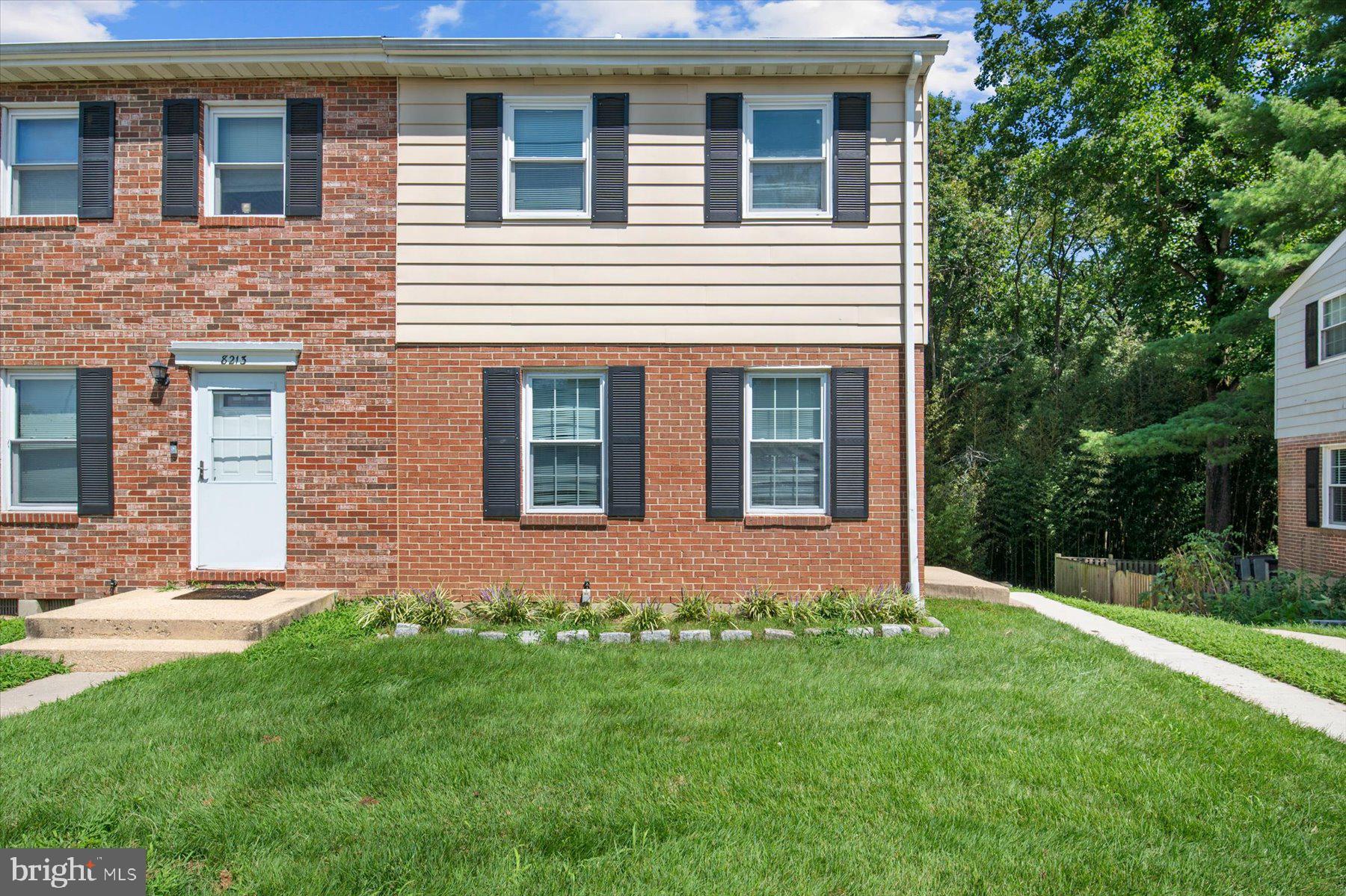 8215 PARHAM COURT