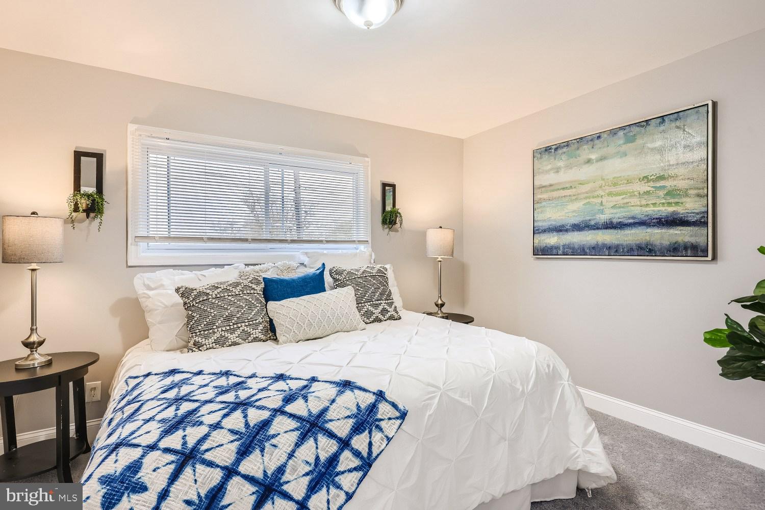 FRANKFORD - Residential