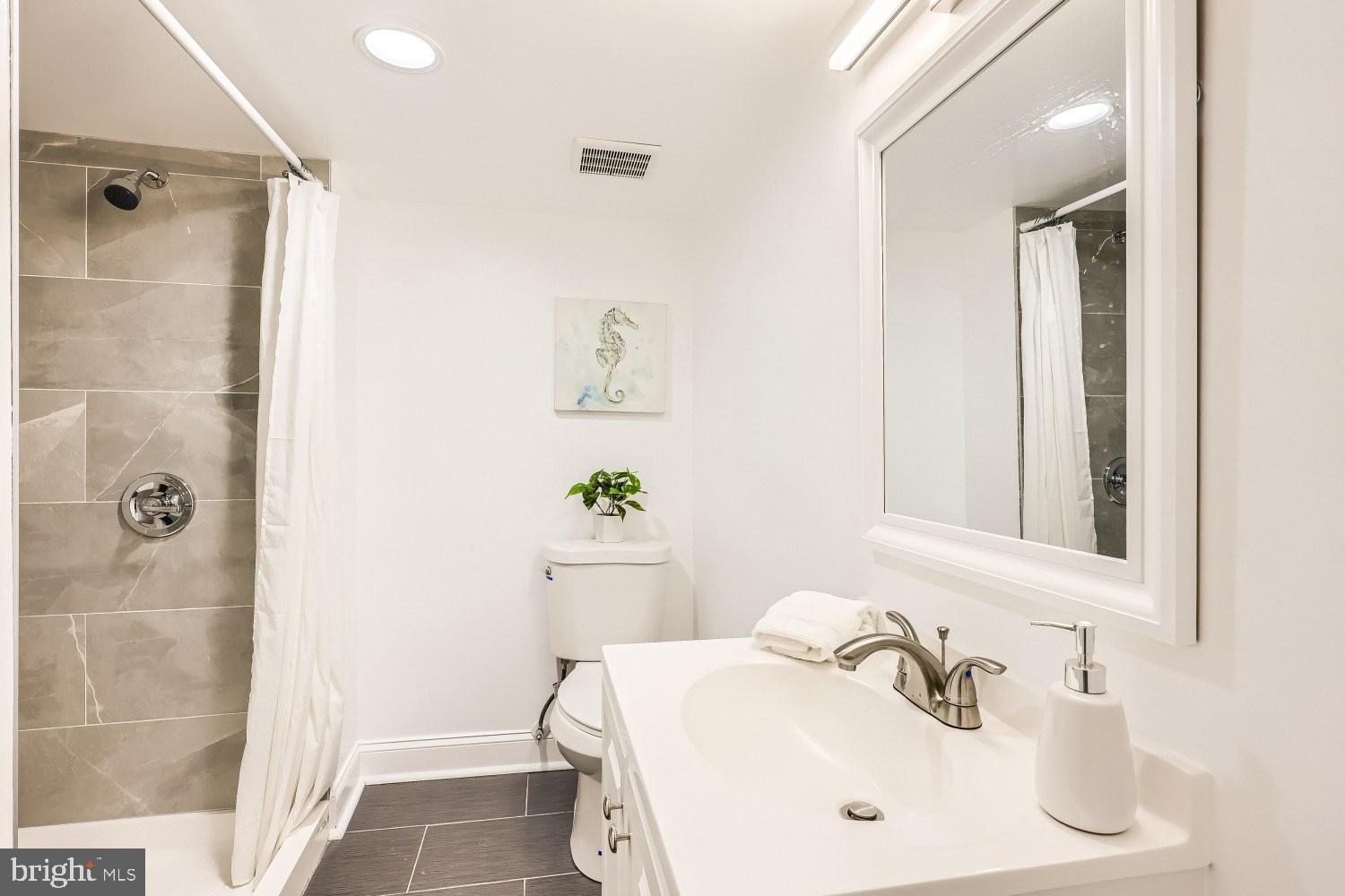 FRANKFORD - Residential