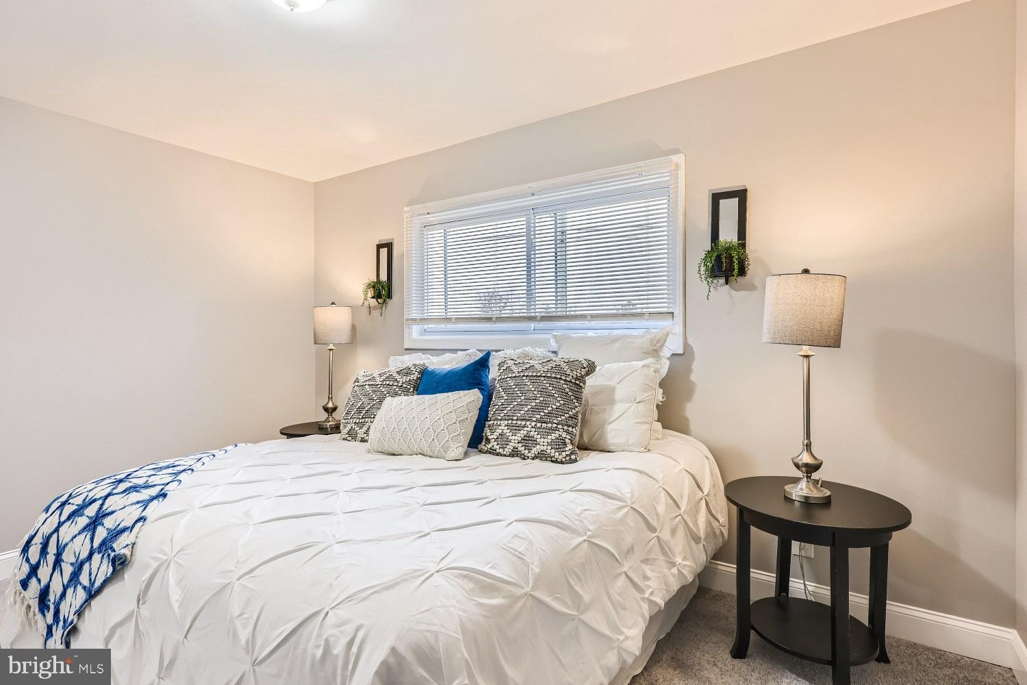 FRANKFORD - Residential