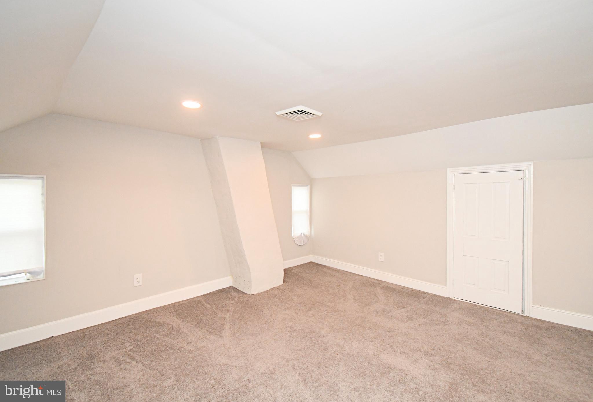 FRANCONIA HUNT - Residential