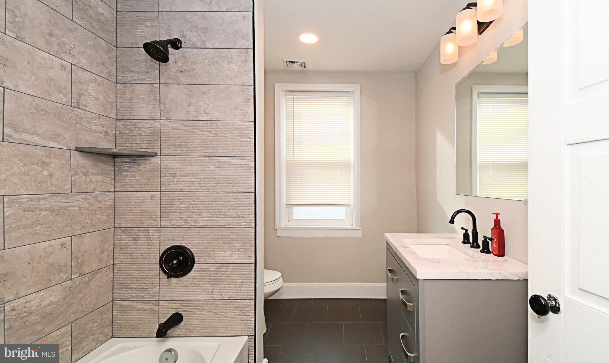 FRANCONIA HUNT - Residential