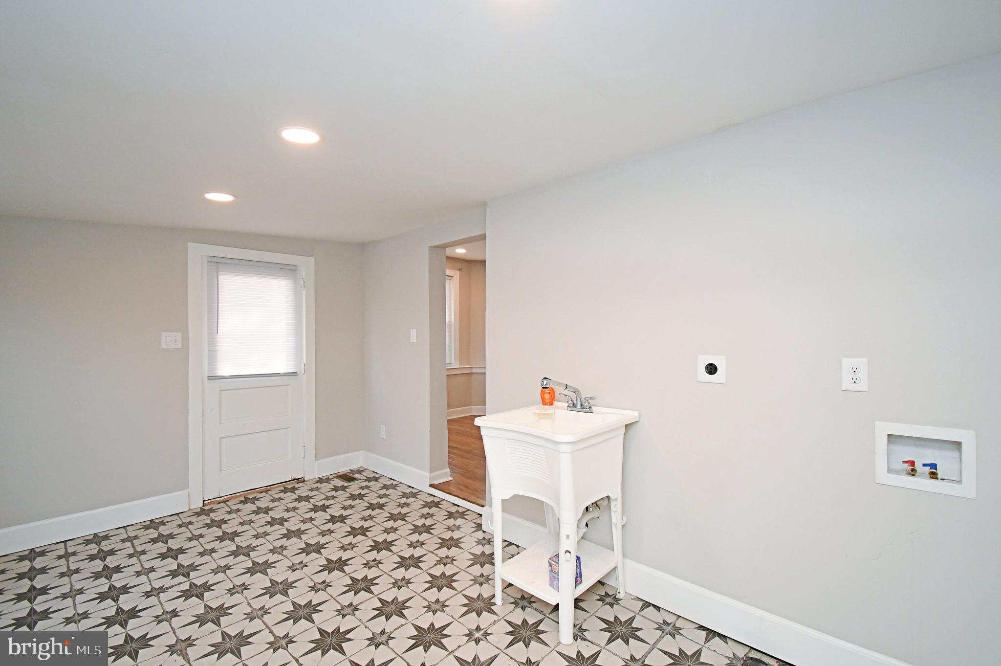 FRANCONIA HUNT - Residential