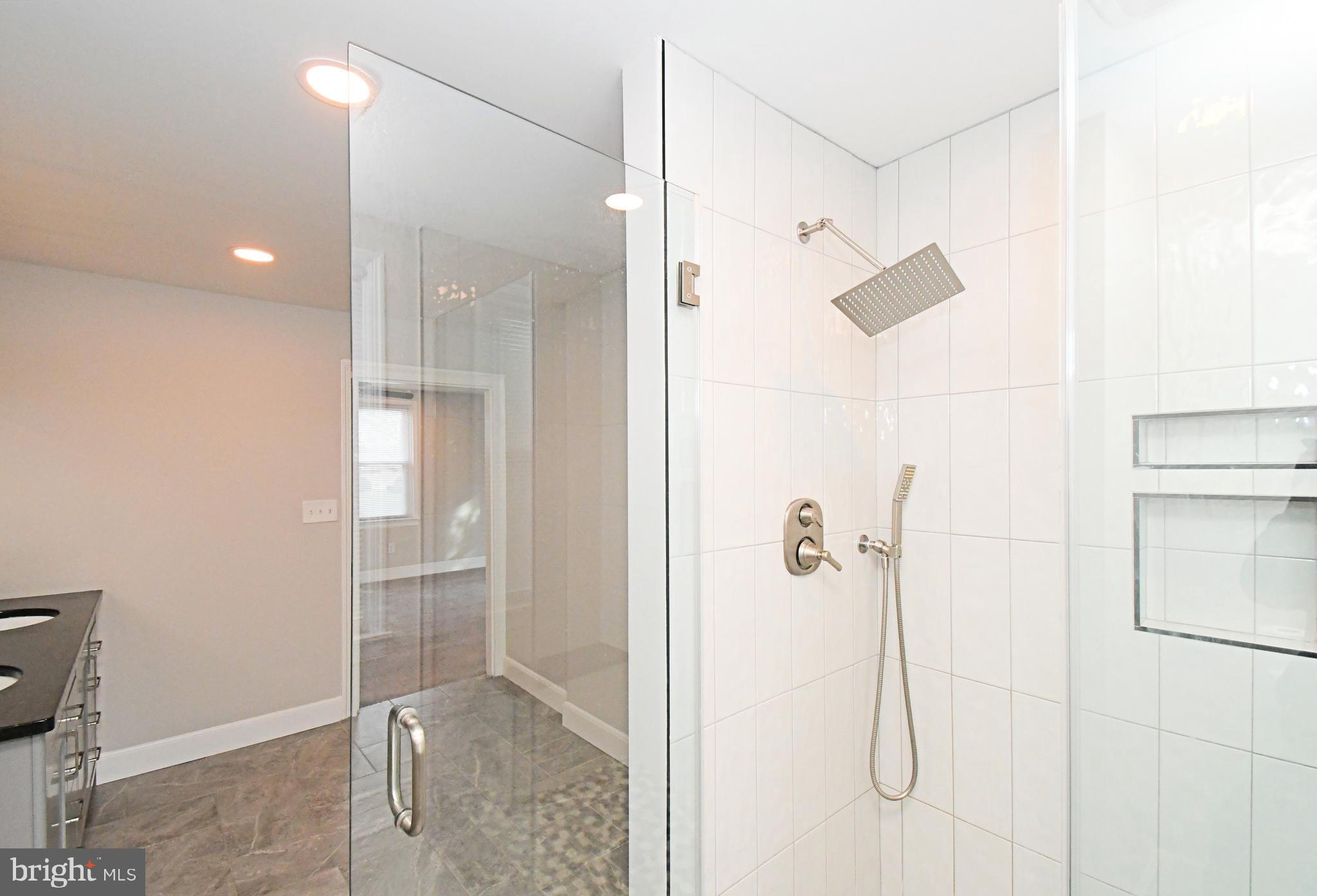 FRANCONIA HUNT - Residential