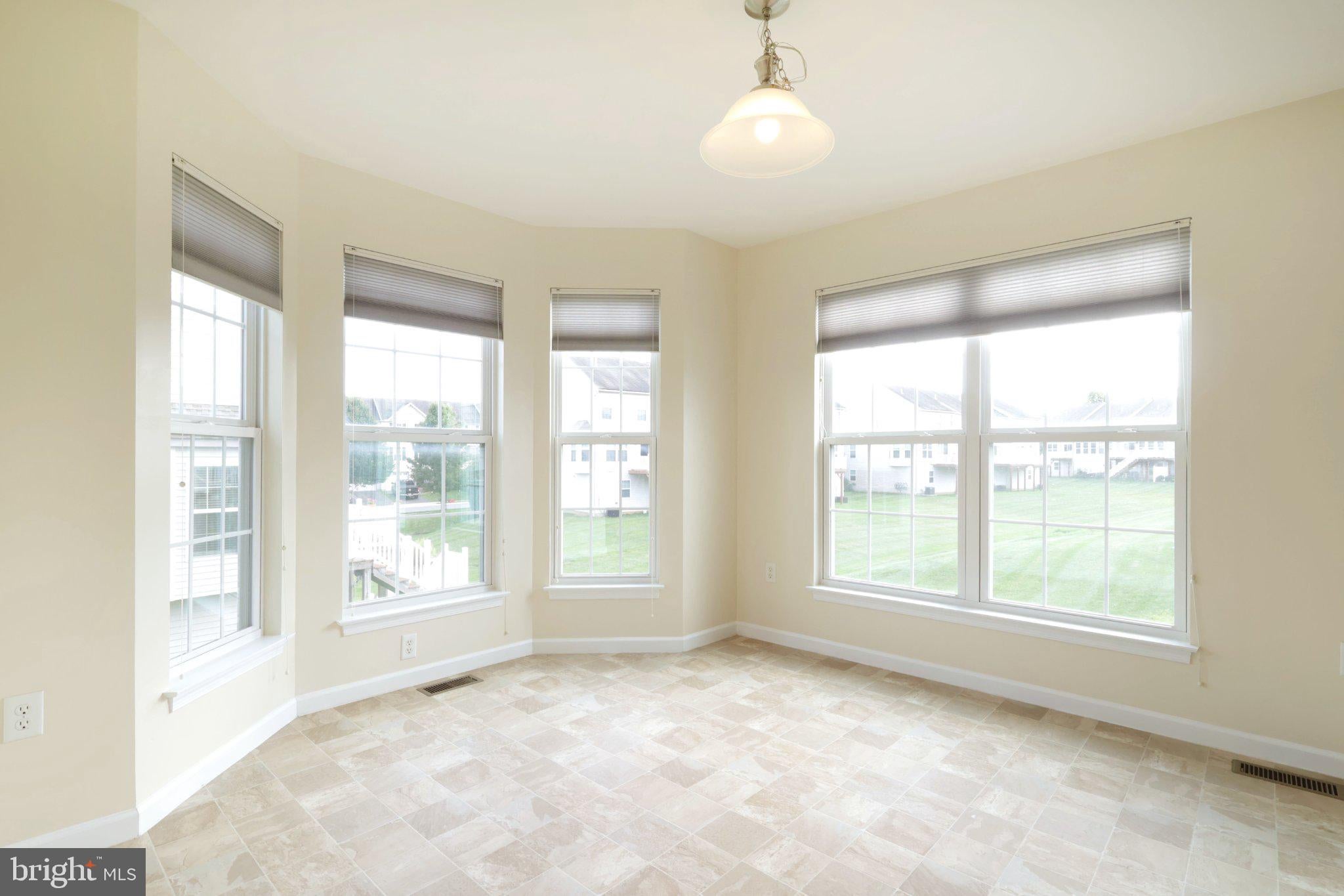 175 DORCHESTER LANE