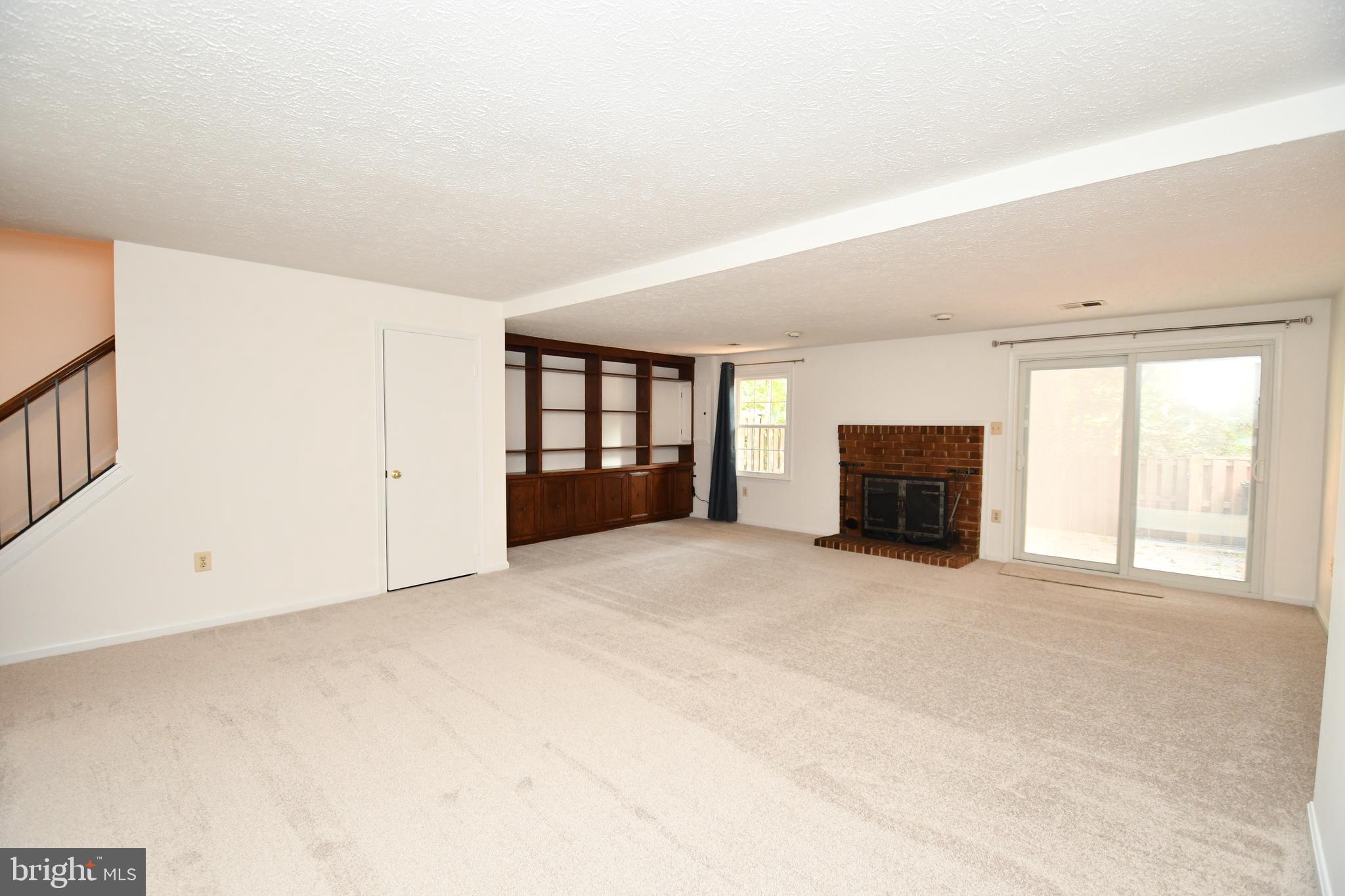 LAFAYETTE VILLAGE - Residential Lease