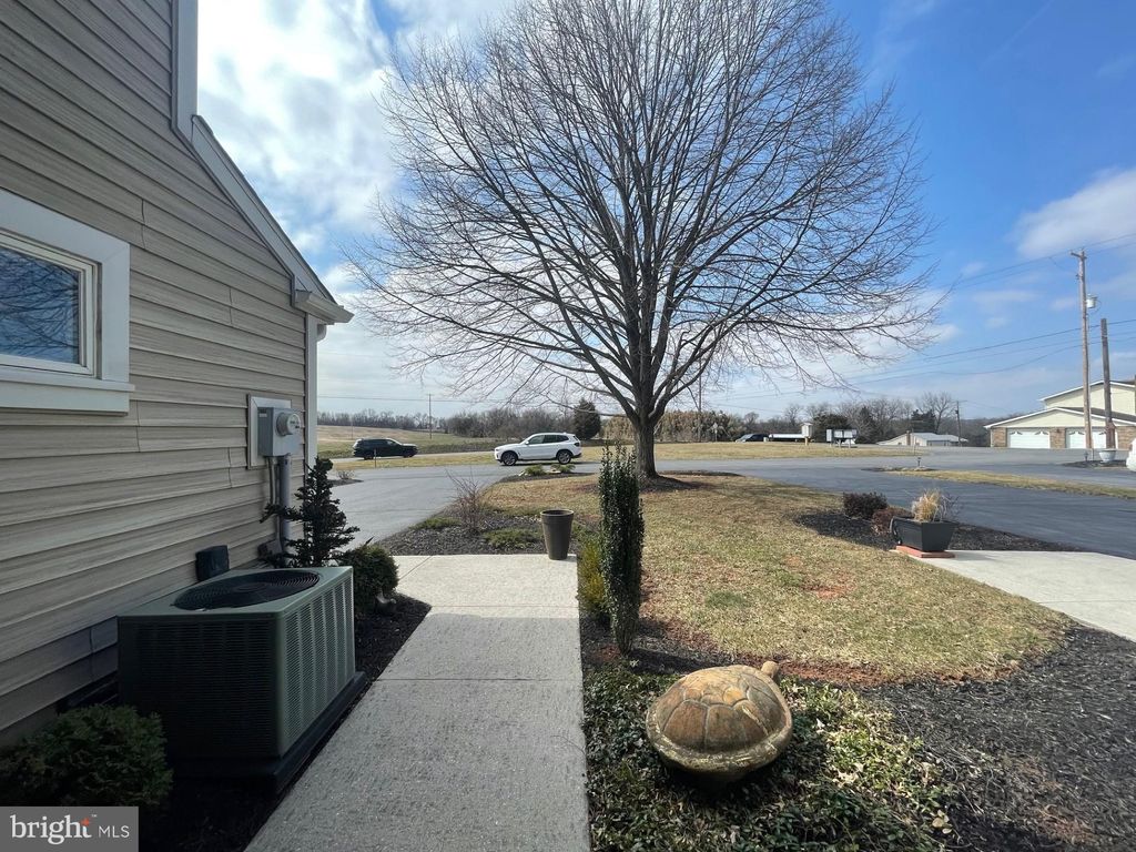 listing image 44