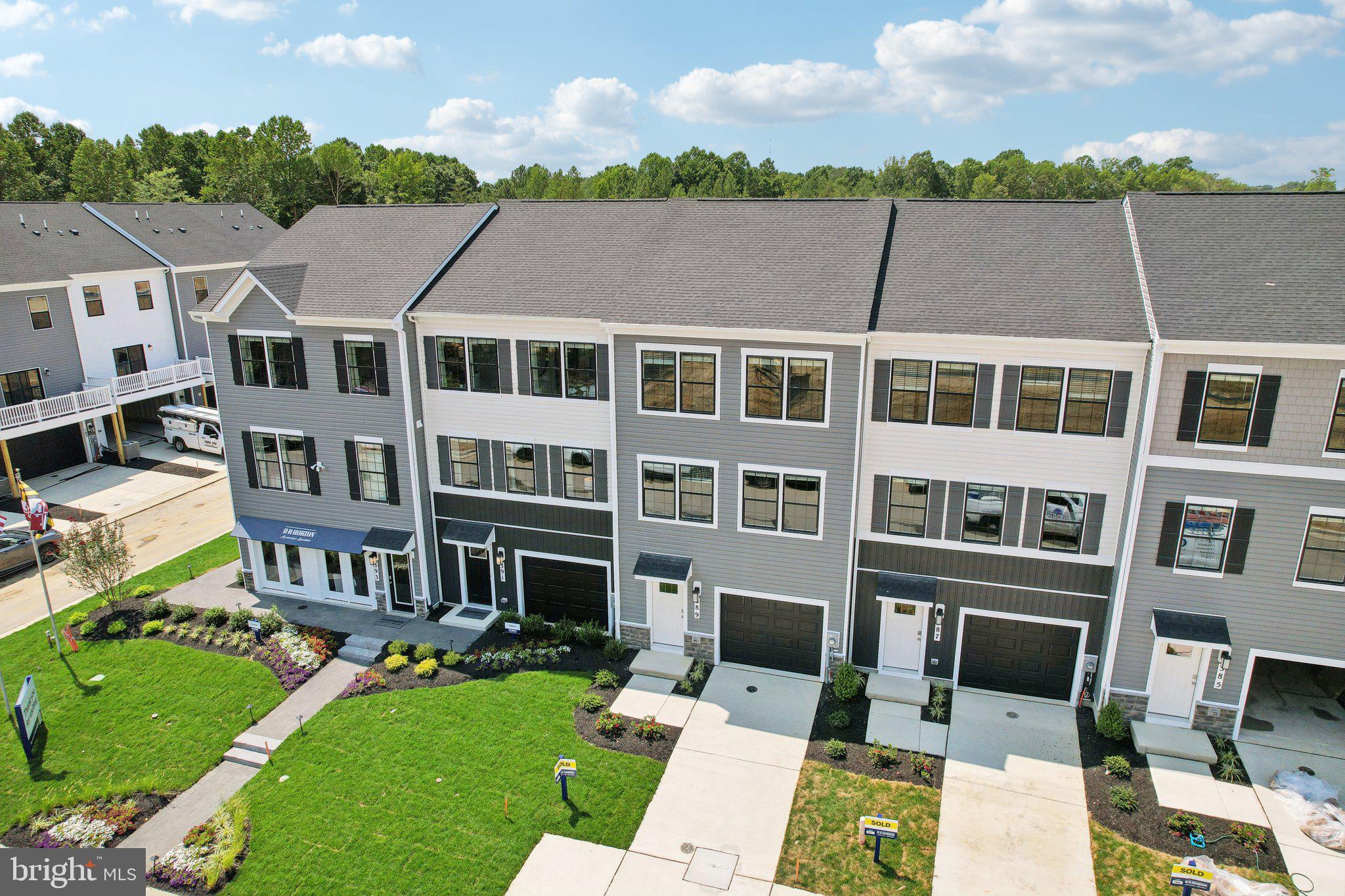 PINEGROVE - Residential