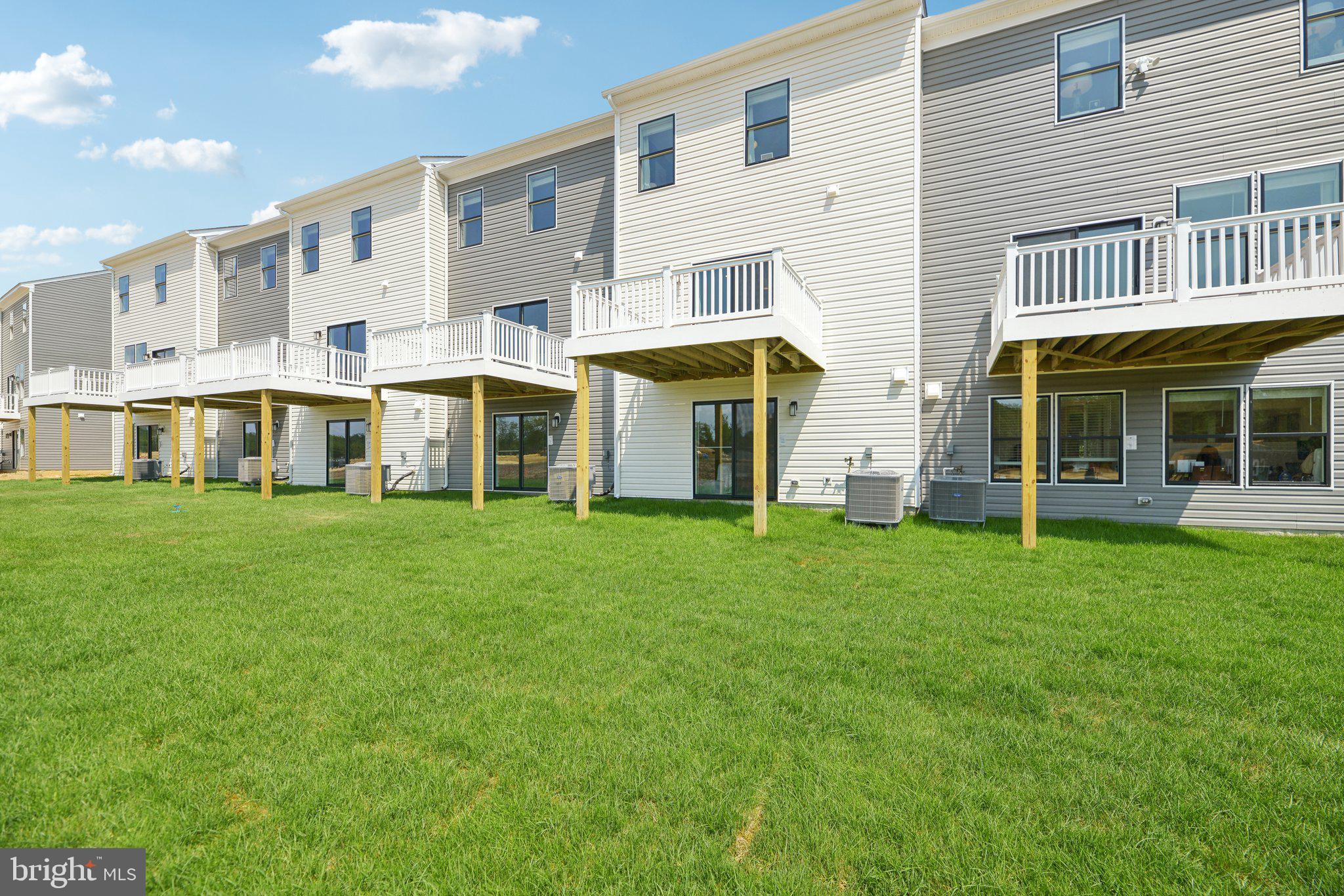 PINEGROVE - Residential