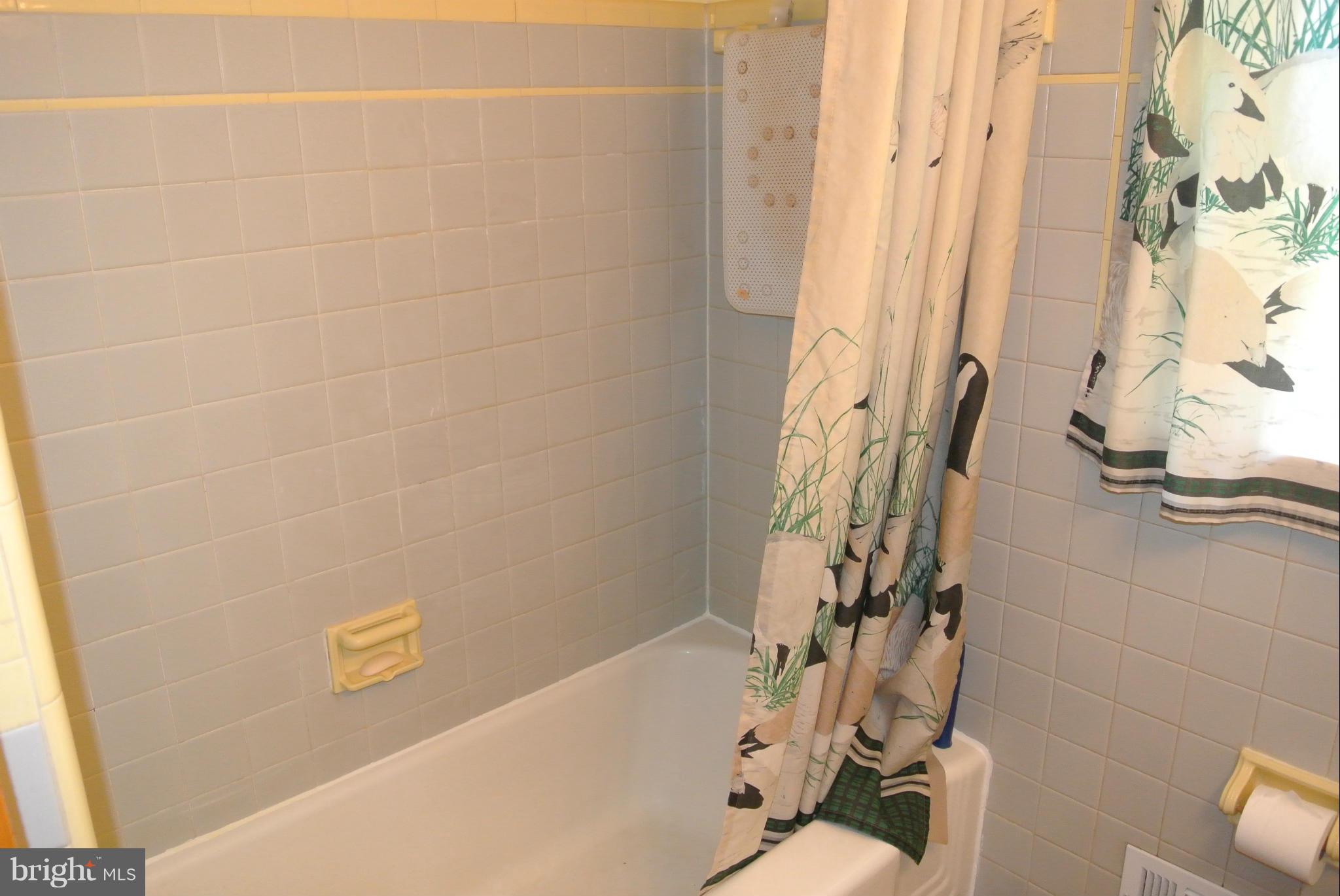 SOUTH HAMPTON SUB - Residential