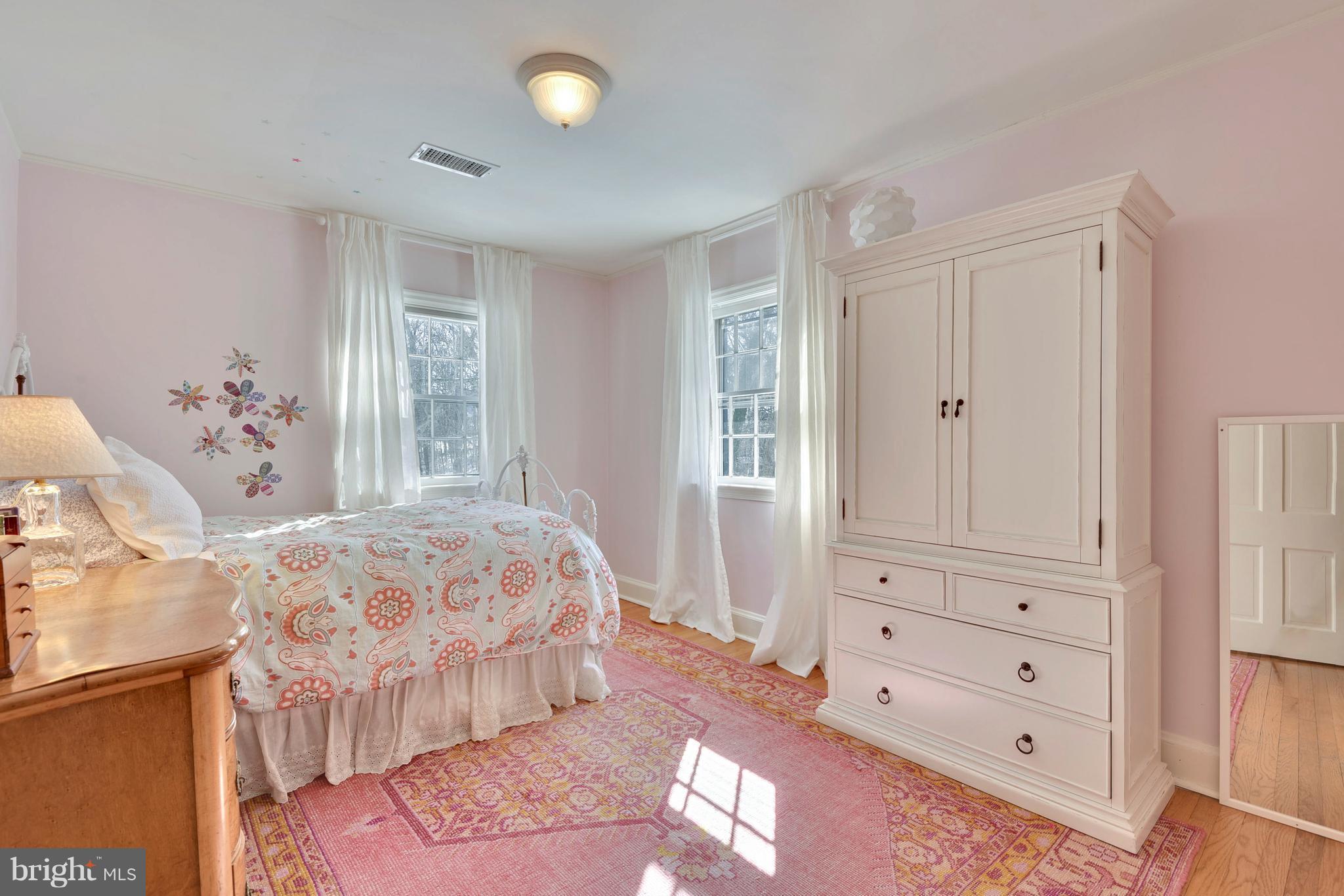 RUXTON - Residential