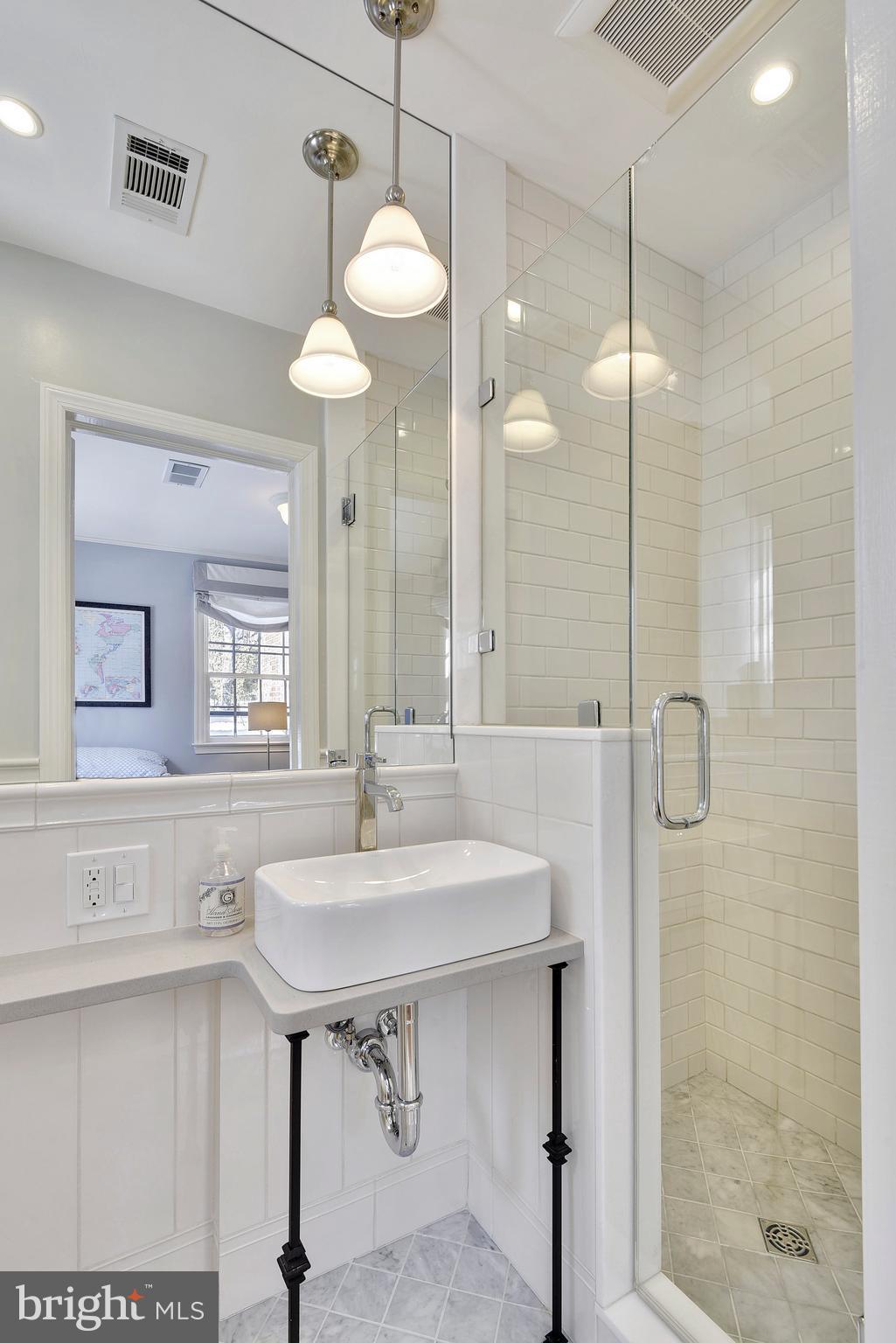 RUXTON - Residential