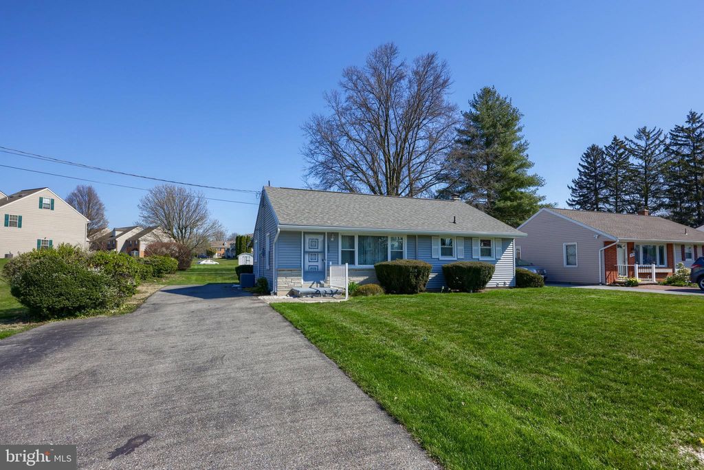 Photo of 1883 Harrisburg Avenue, Mount Joy, PA 17552 (MLS # PALA2048500)