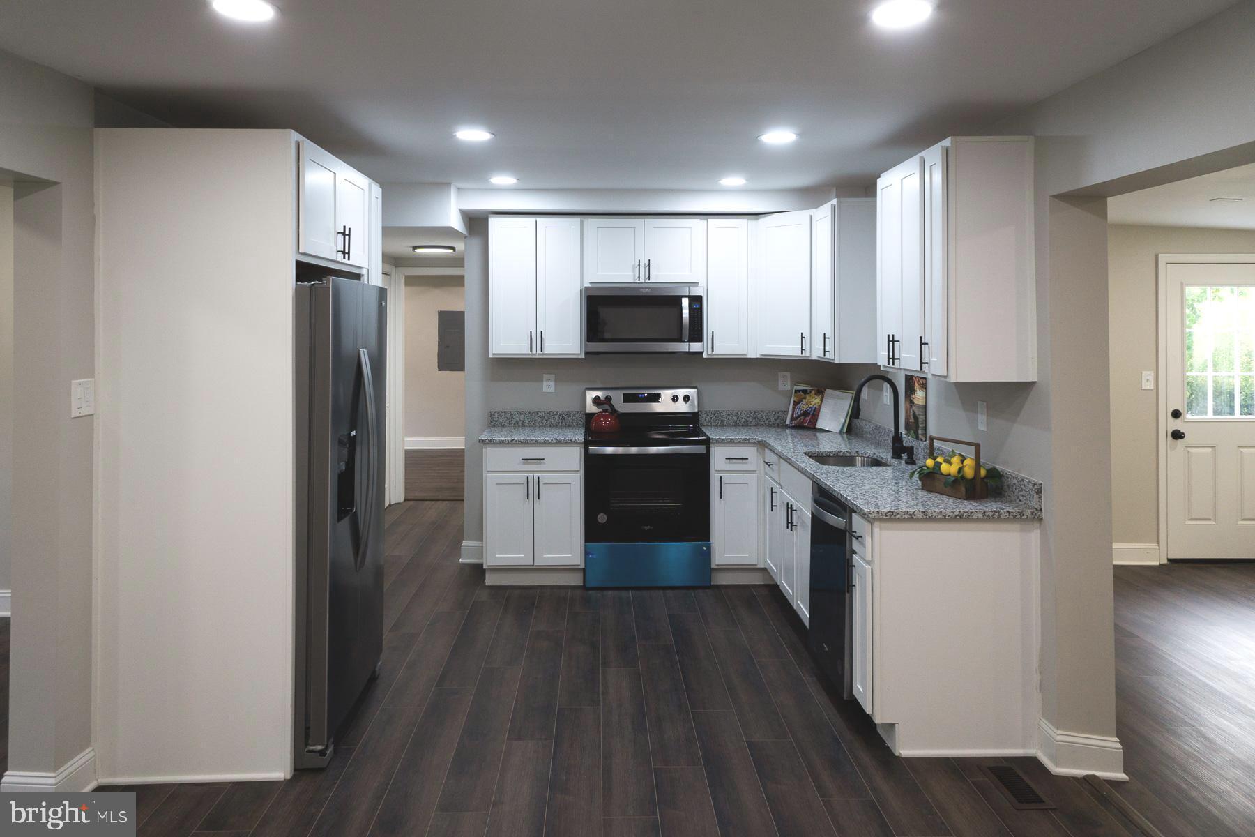 AMBER MEADOWS - Residential