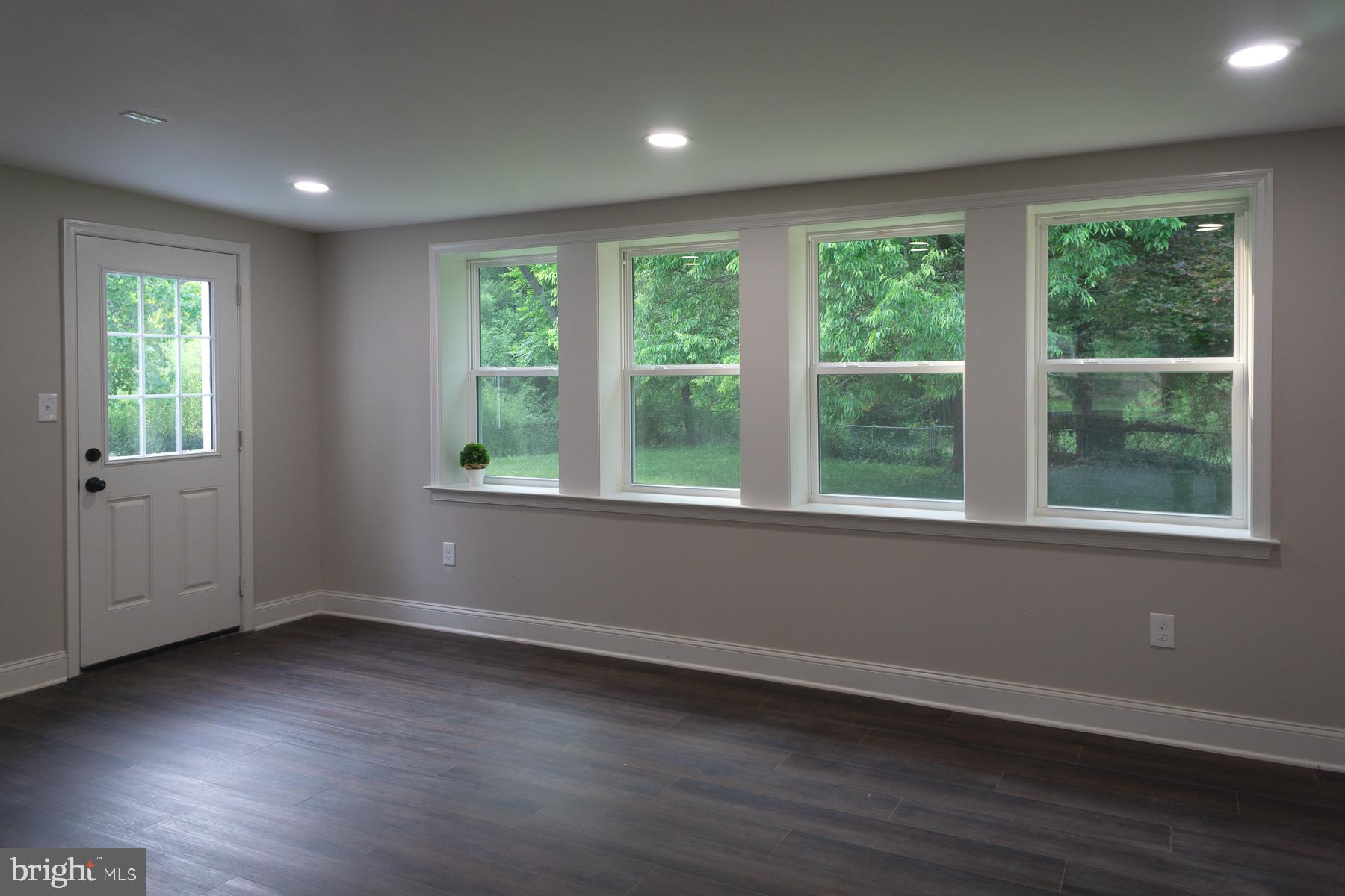 AMBER MEADOWS - Residential