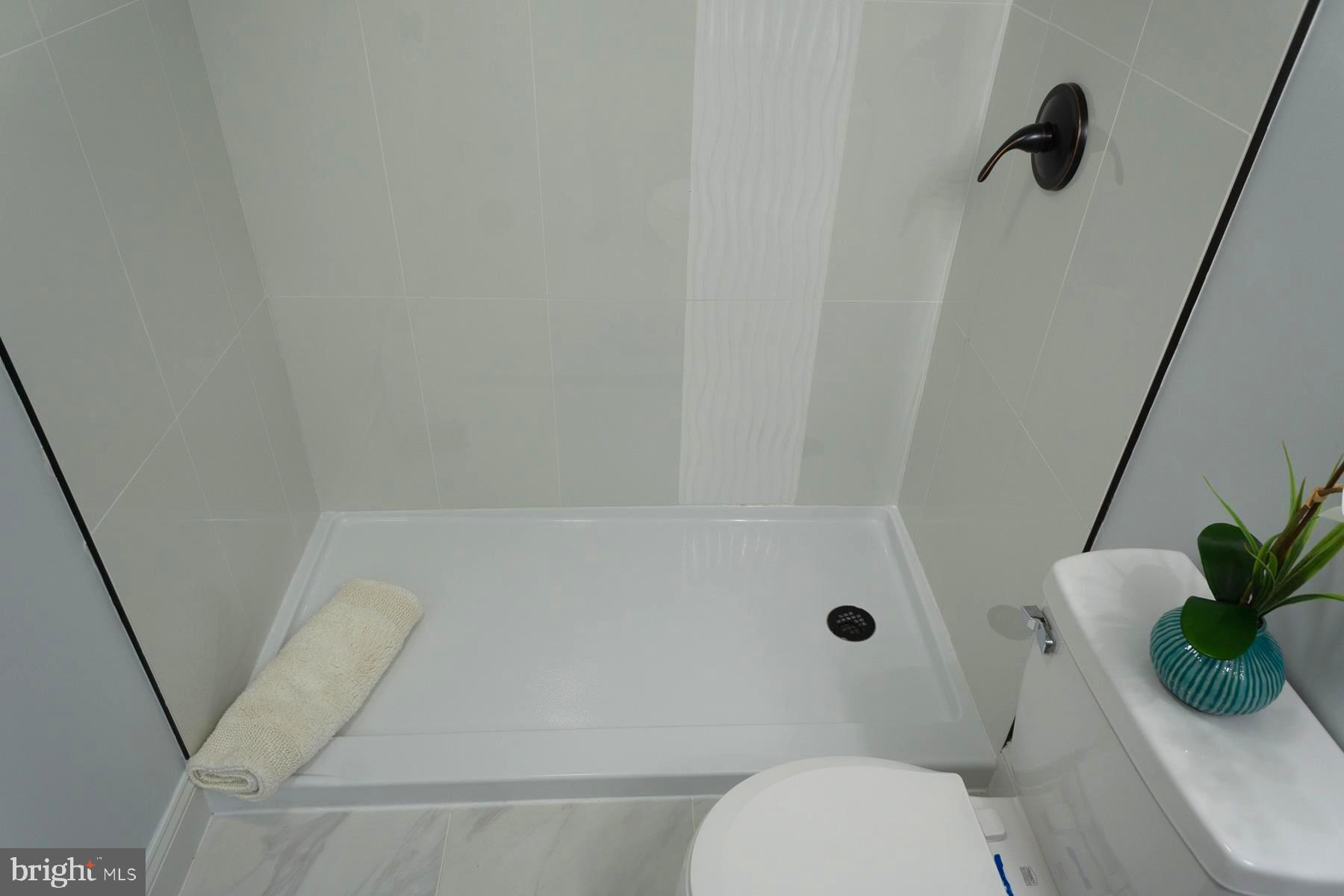 AMBER MEADOWS - Residential