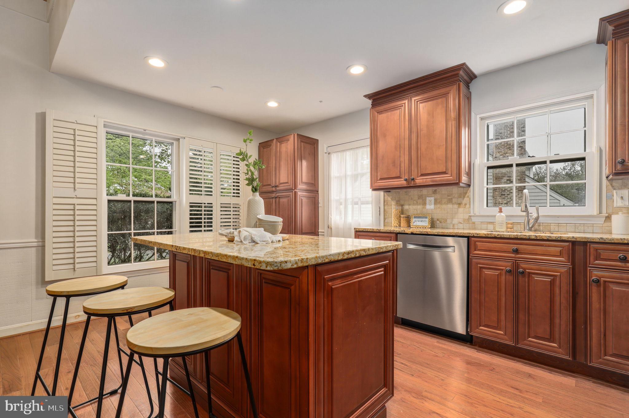 WILLIAMS RANGE - Residential