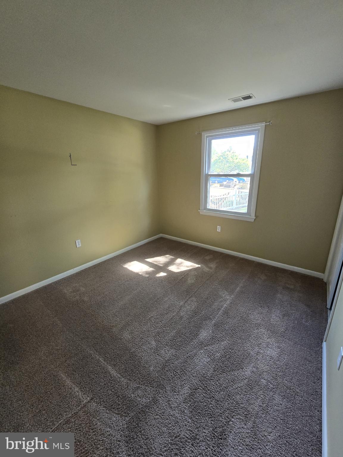 FOX RUN - Residential Lease