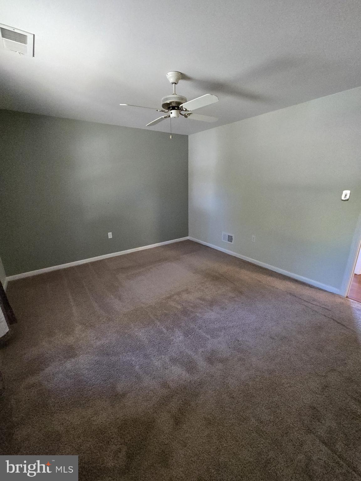 FOX RUN - Residential Lease