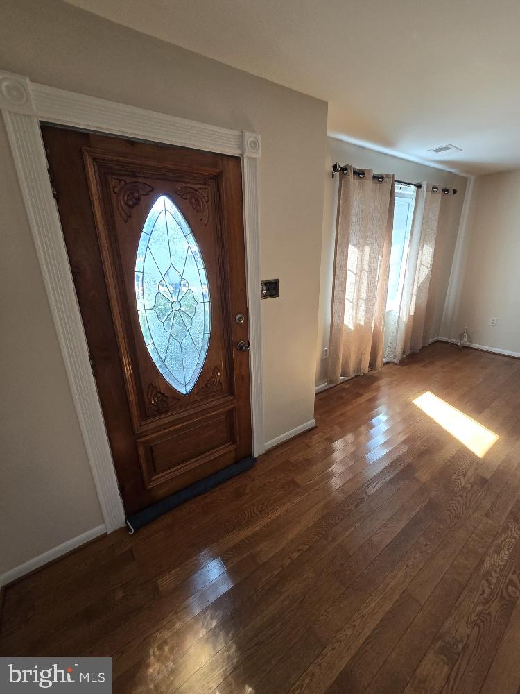 FOX RUN - Residential Lease