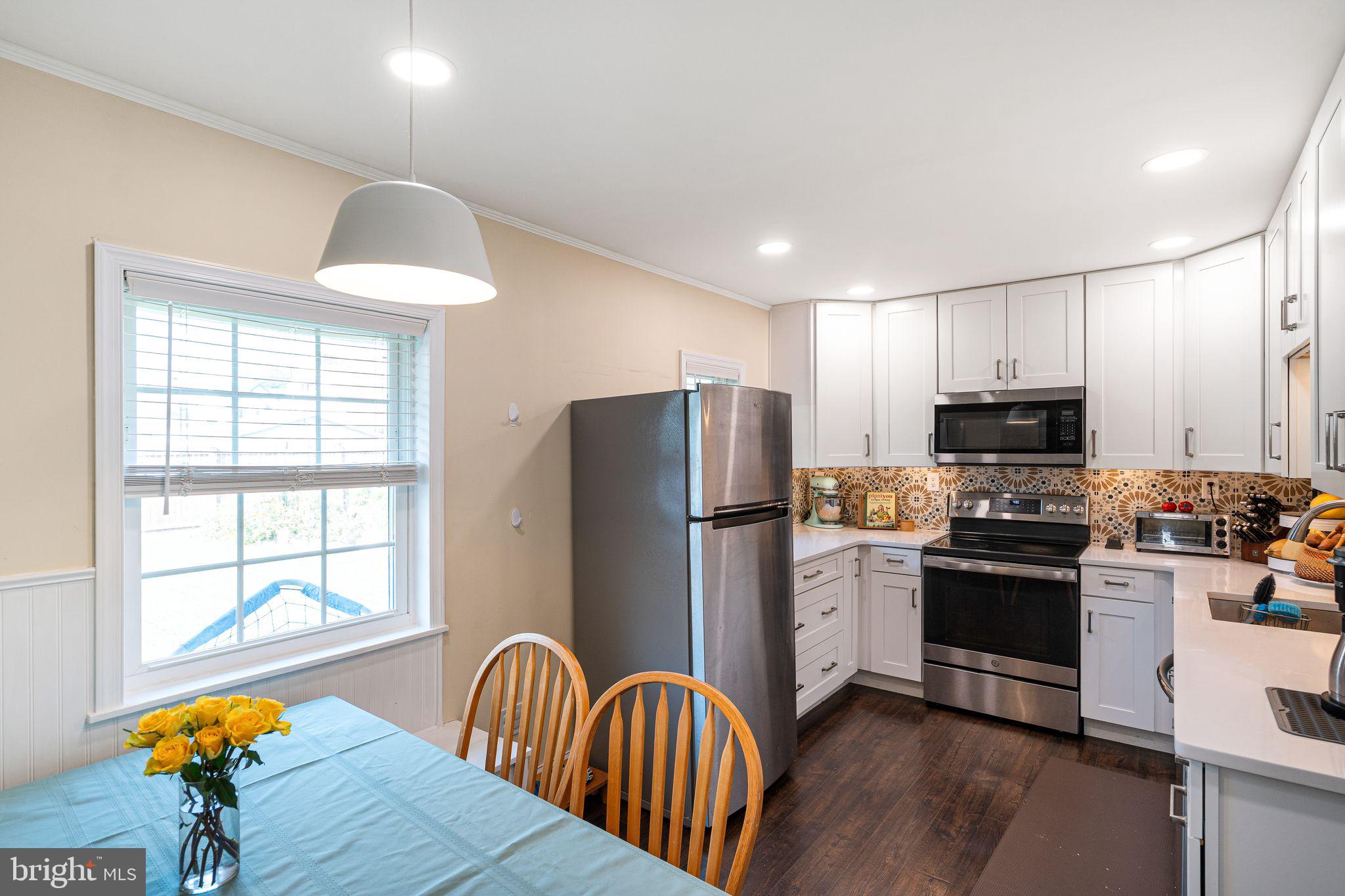 54 MAYFLOWER ROAD
