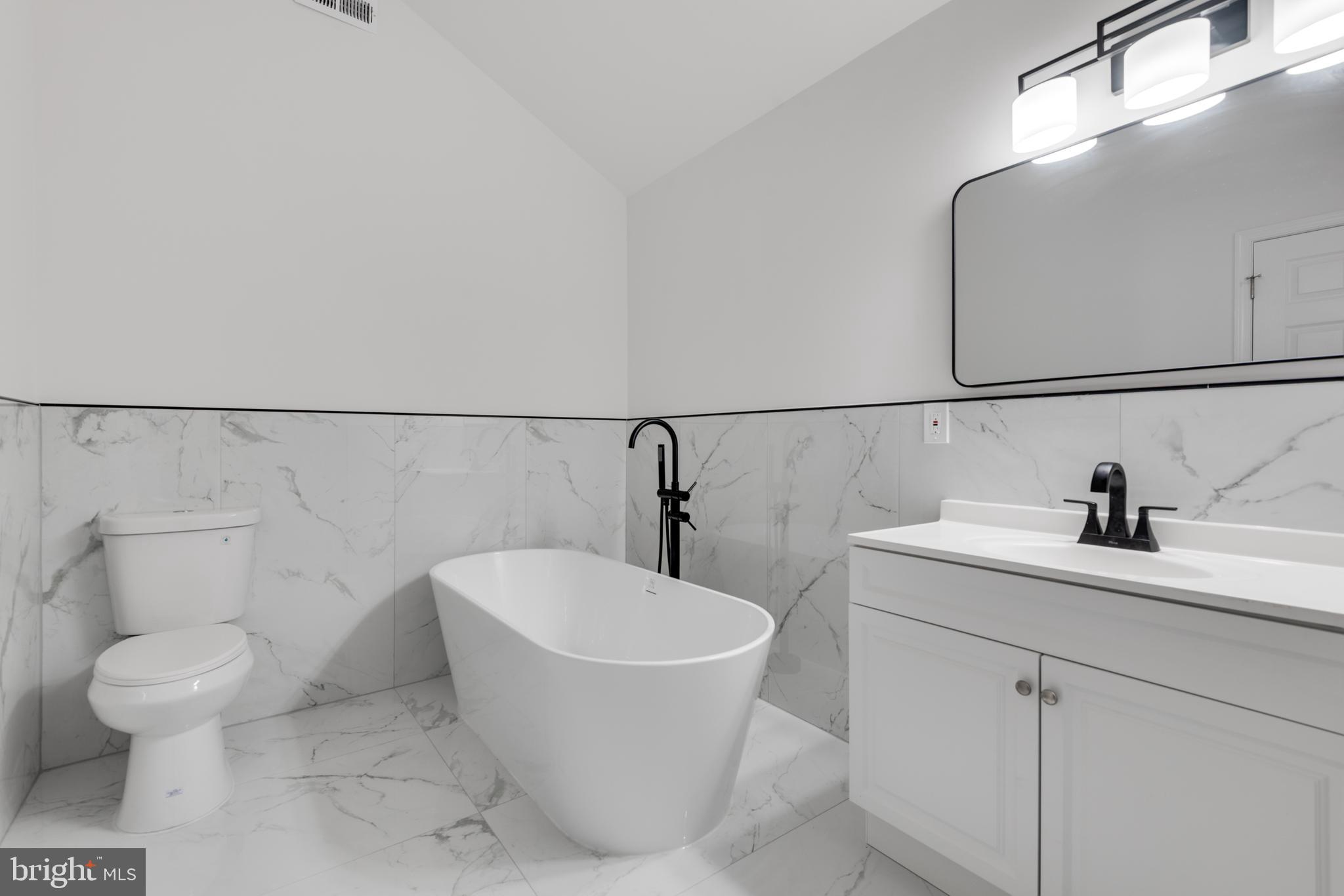 CAPE ST CLAIRE - Residential
