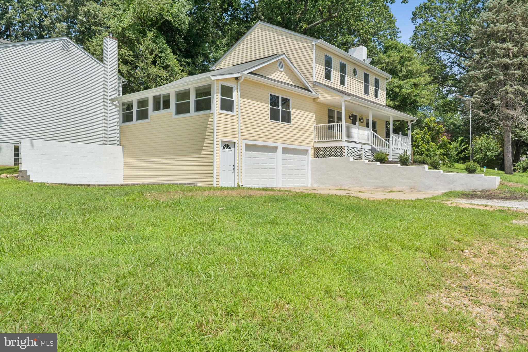1014 ST CHARLES DRIVE