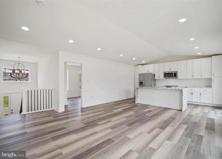 HUNTERS RIDGE - Residential