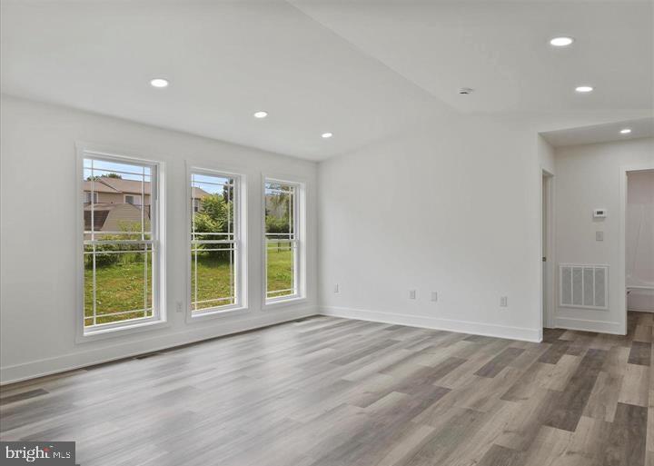 HUNTERS RIDGE - Residential