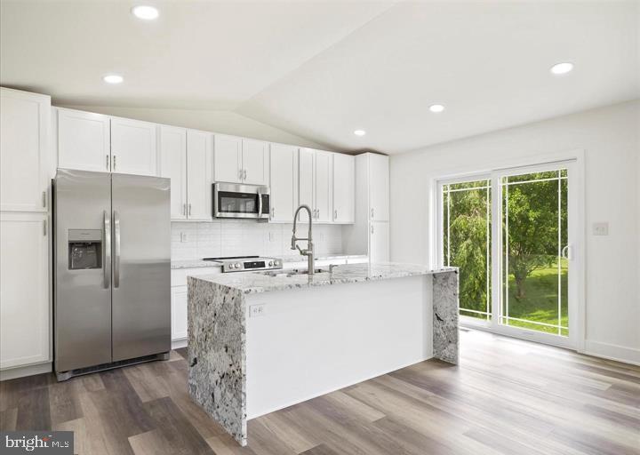 HUNTERS RIDGE - Residential