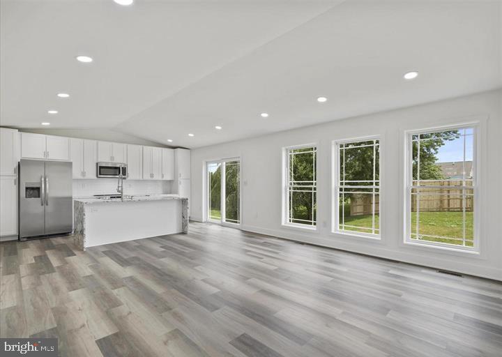 HUNTERS RIDGE - Residential